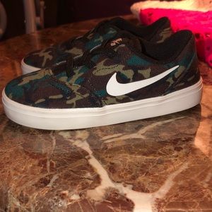👟 Boys Nike SB Camouflage Sneakers 👟